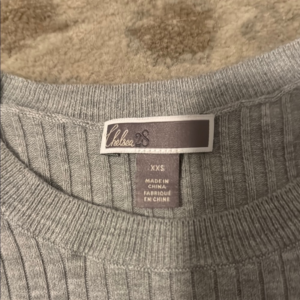 Chelsea Gray Ribbed Sweater - Picture 2 of 2